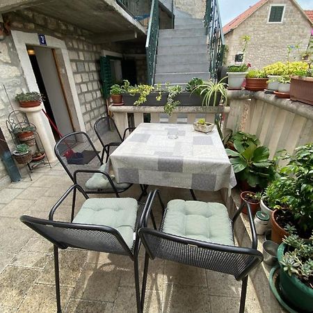 Apartamento Apartman Rose Makarska Exterior foto