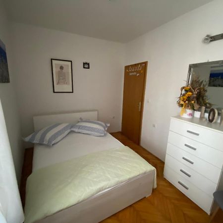 Apartamento Apartman Rose Makarska Exterior foto