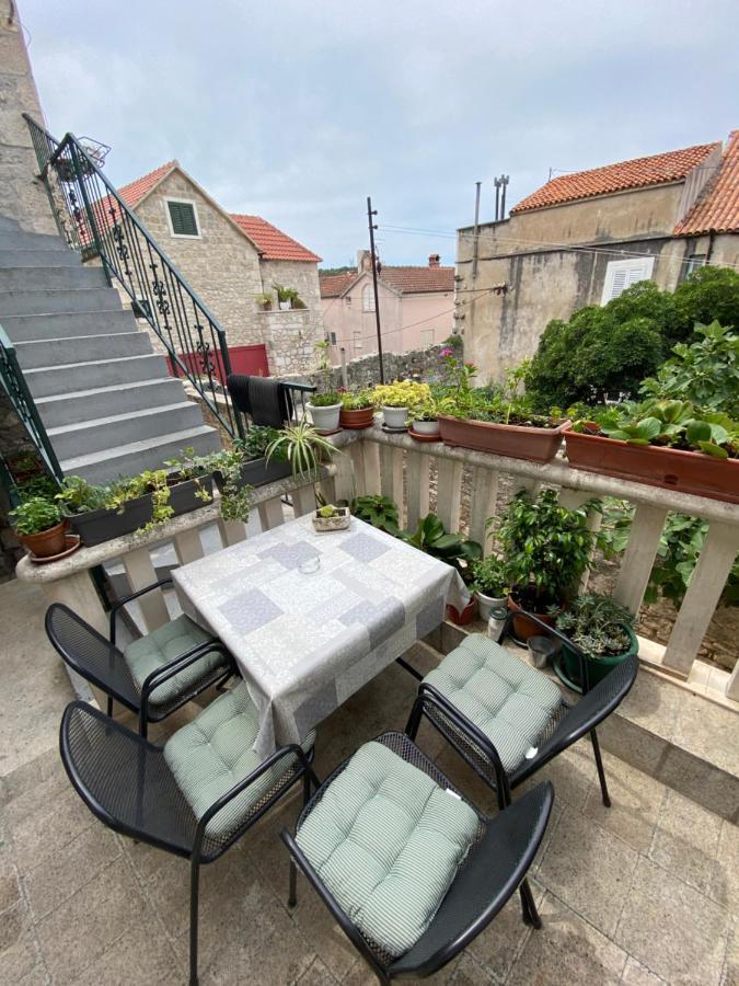 Apartamento Apartman Rose Makarska Exterior foto