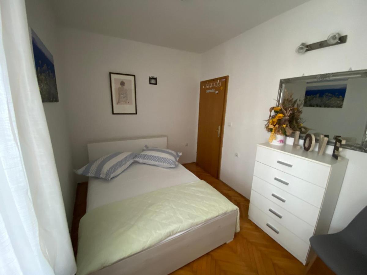 Apartamento Apartman Rose Makarska Exterior foto
